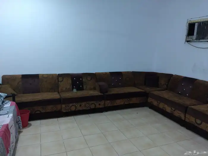 جلوس عشرة قطع 1