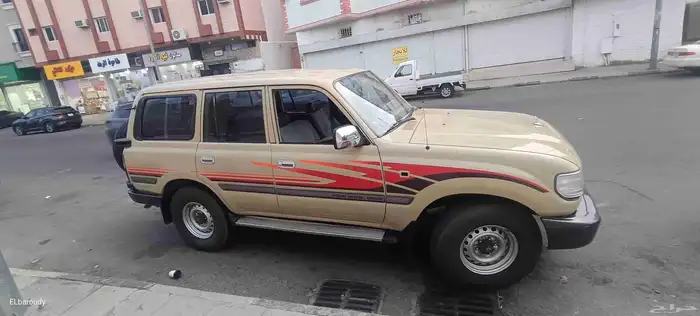 جيب لاندكروزر للبيع 0