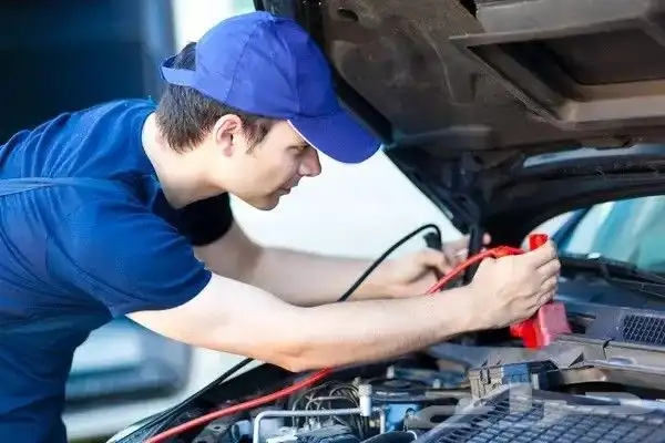 فني كهربائي سيارات متنقل داخل الرياض اتصل نصل 14