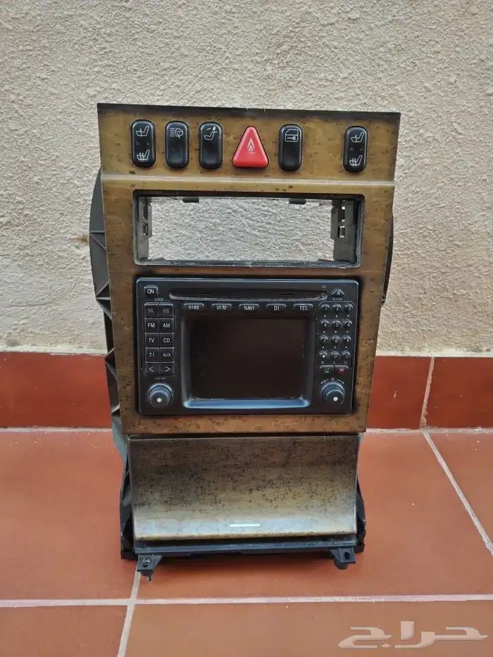 قطع غيار مرسيدس ابو عيون W210 19