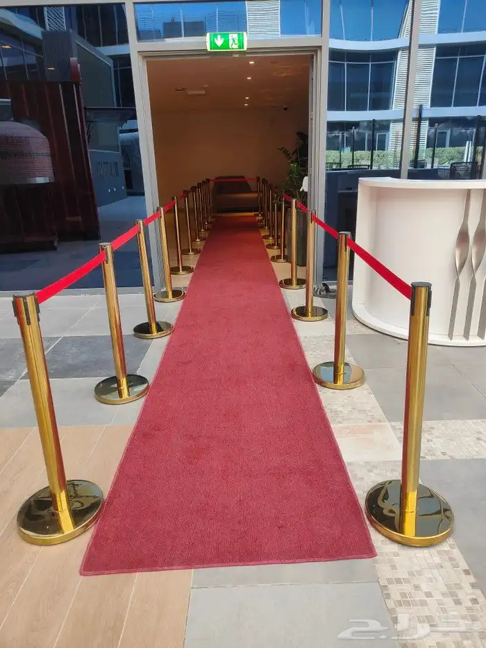 تاجير كنب كراسي كراسي شفافه طاولات قويين صبابين رجالي نسائي 2