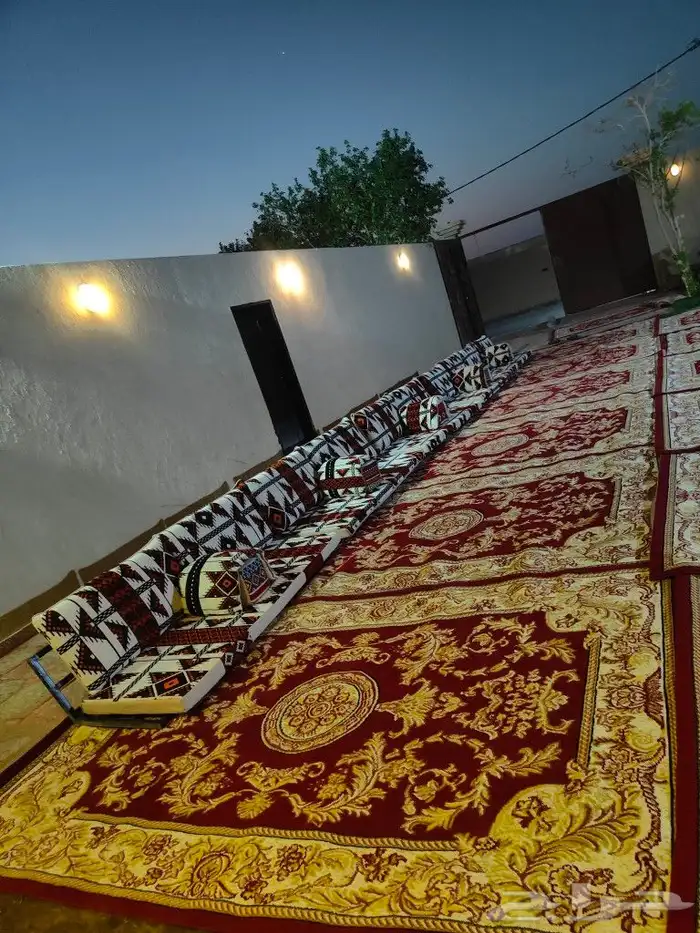 تاجير كنب كراسي كراسي شفافه طاولات قويين صبابين رجالي نسائي 0