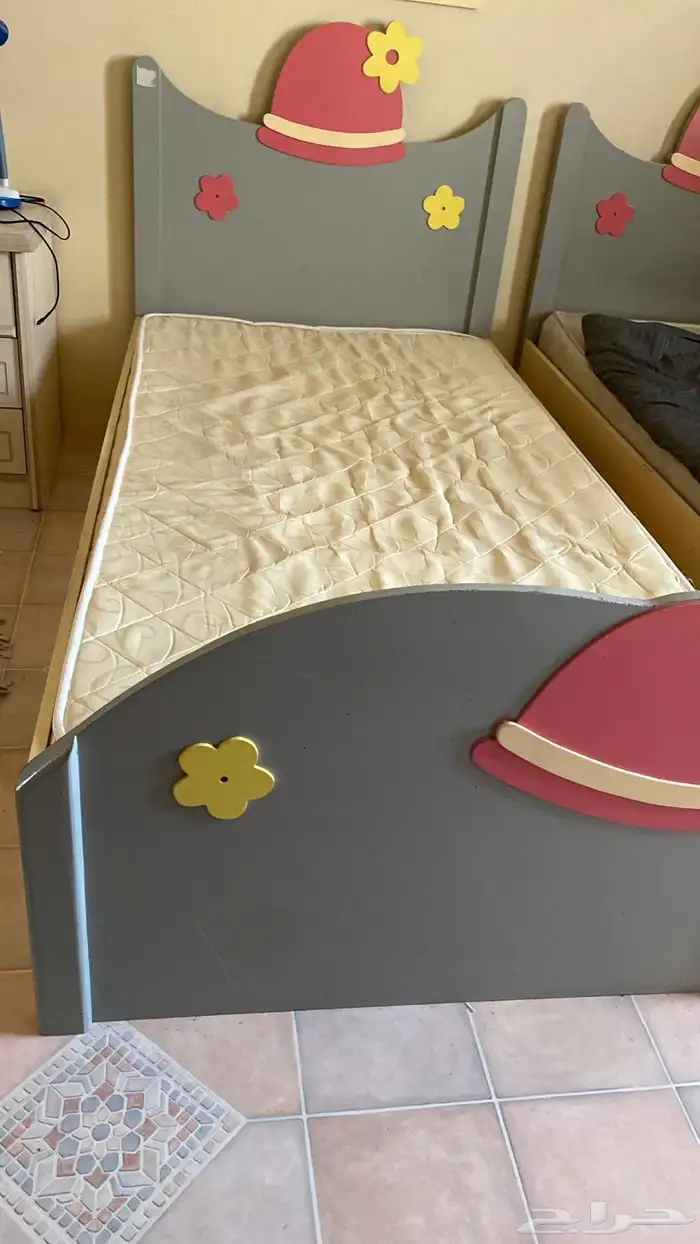 سرير للبيع 1