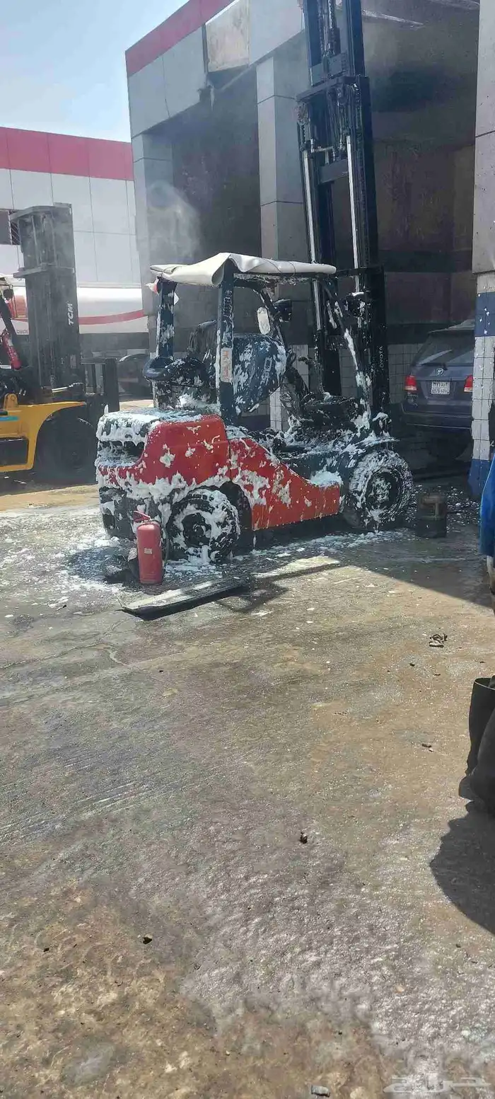 رافعه شوكيه للايجار الشهري والمشاوير Forklift on 1