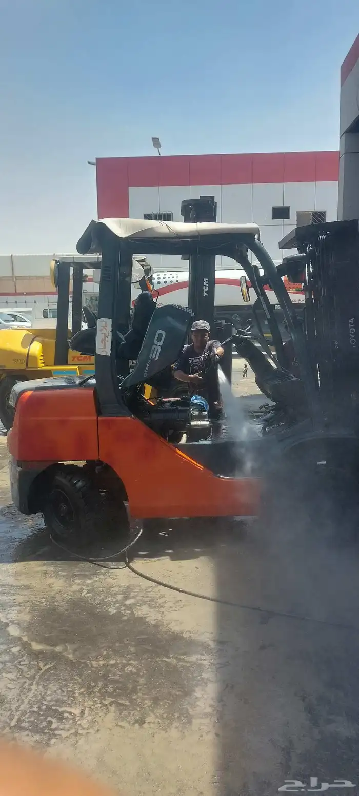 رافعه شوكيه للايجار الشهري والمشاوير Forklift on 2