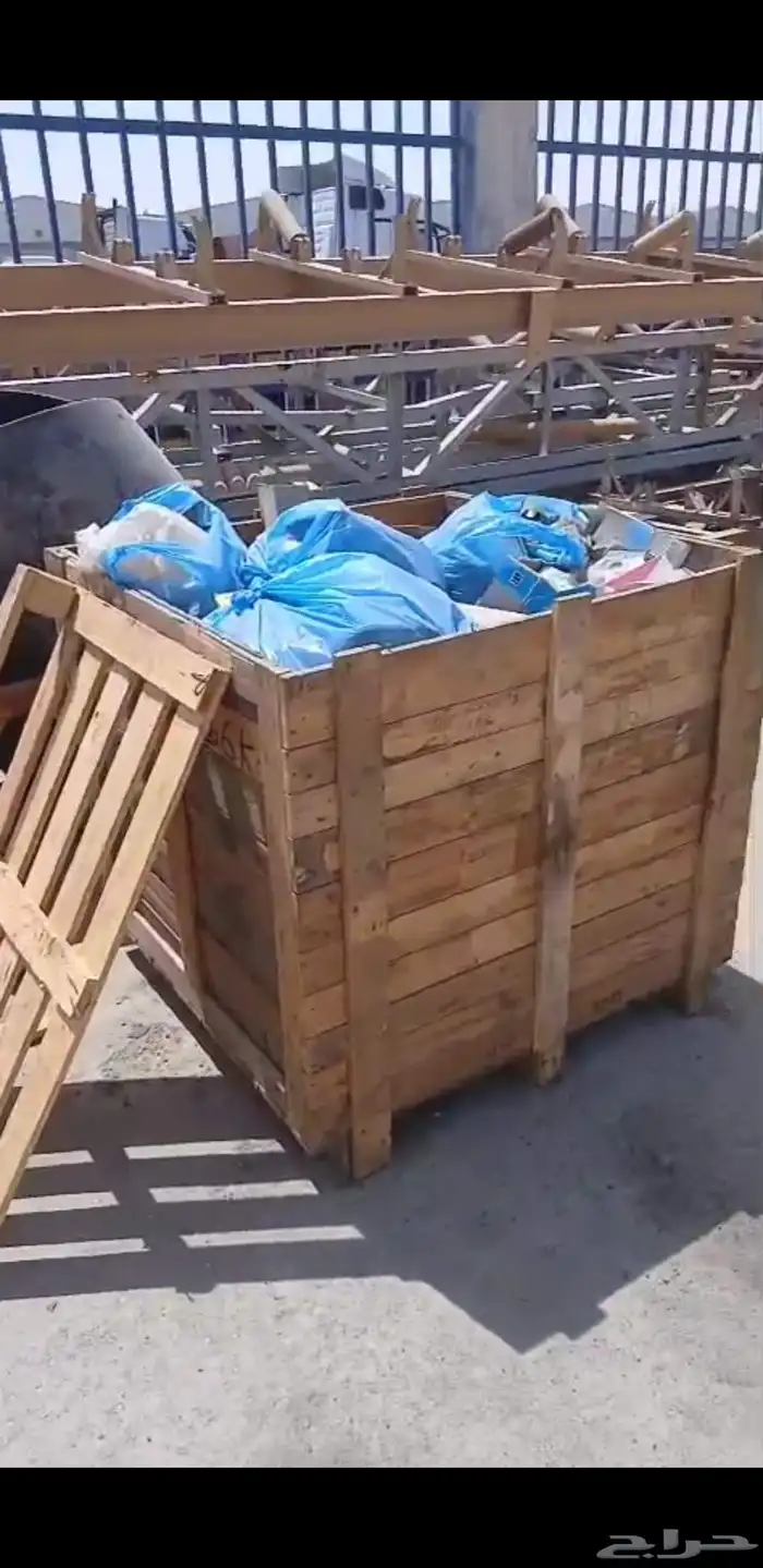 قطع غيار شاحنات متنوعه 0