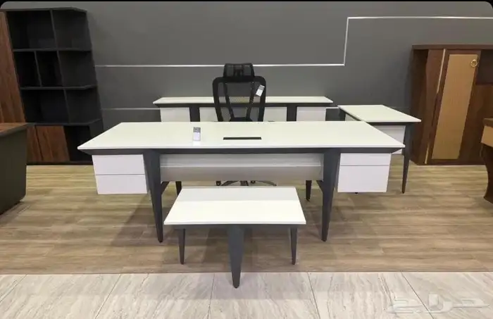 modern manager desk set and staff desks 27