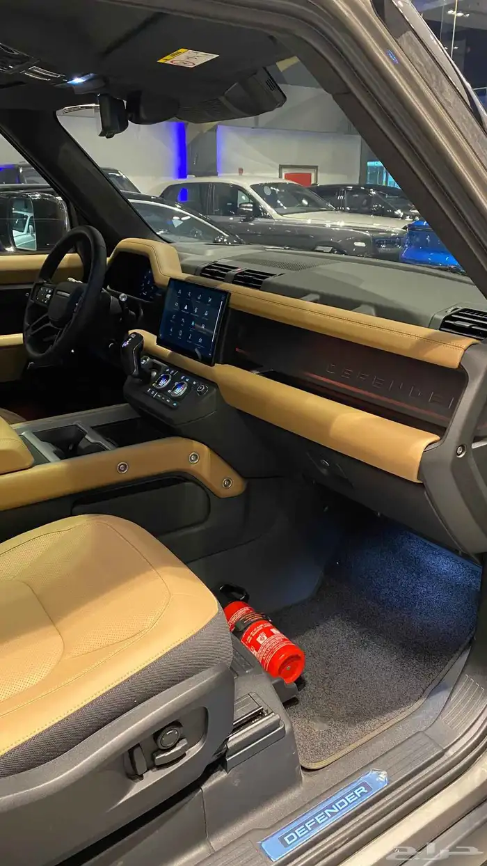 Land Rover Defender X90 8