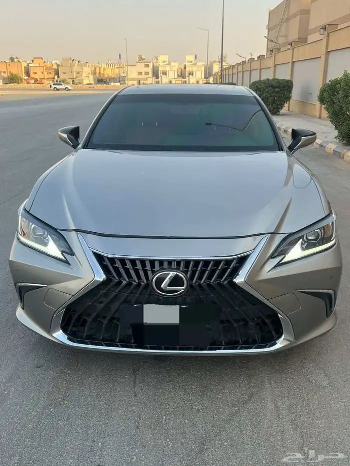 Lexus ES 250 model 2023 7