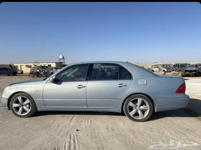 قطع غيار لاكزس LS430 موديل 2002 3