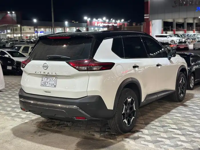 نيسان اكس تريل 2025 SV - N شبه الجديد 4