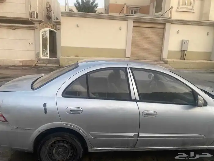 نيسان صني2011 SV 5