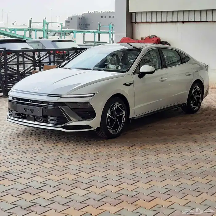 هونداي سوناتا 2025 بريميوم السعر 129 شامل الضريبة 18