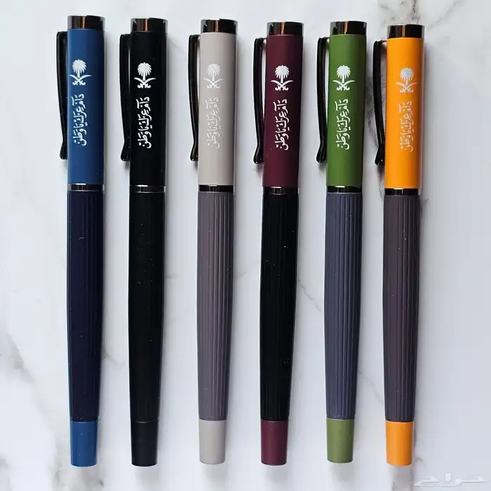 دام عزك يا وطن اقلام 1