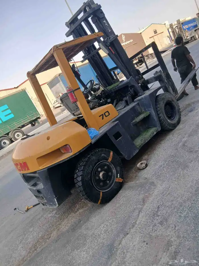 روافع شوكيه كرينات سطحات ونش للايجار 4
