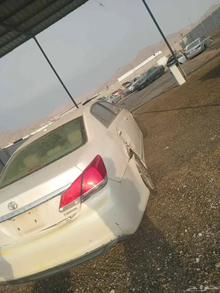 تيوتا افلون 2012قطع غيار فقط 1