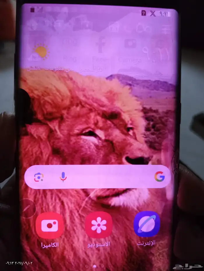 جلاكسي نوت 8 بحاله جيده يوجد به بقع سوداء متأثر 0