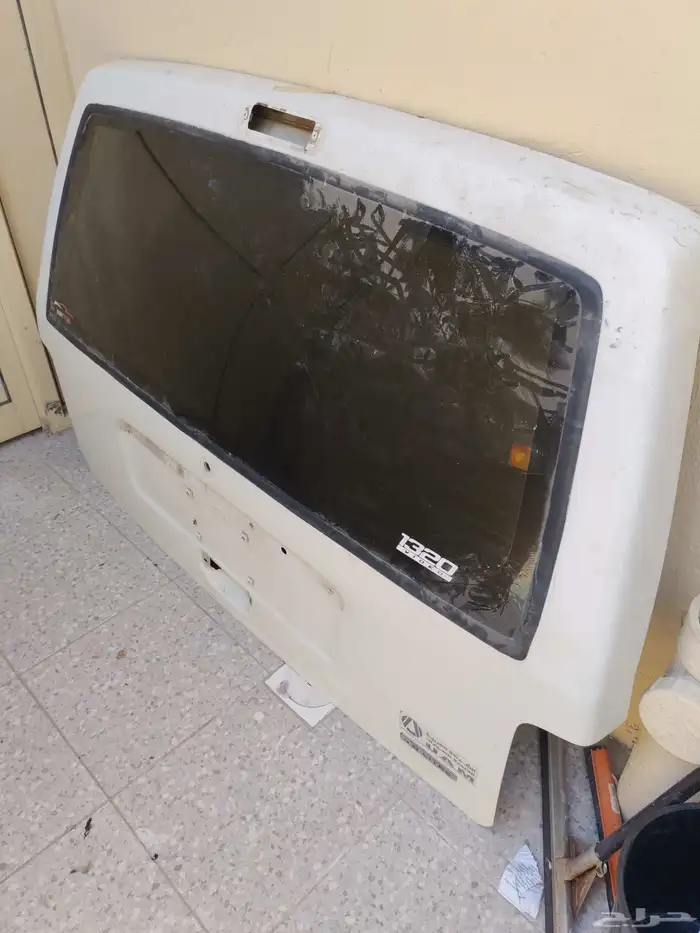 شنطة جيب شيروكي موديل 2001 3