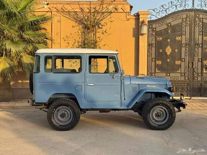 لاند كروزر 1984 نظيف جدا 10