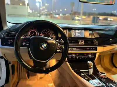 بي ام دبليو الفئة الخامسة 2014 مستعملة قير اتوماتيك بنزين index