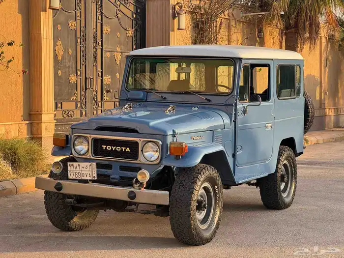لاند كروزر 1984 نظيف جدا 0