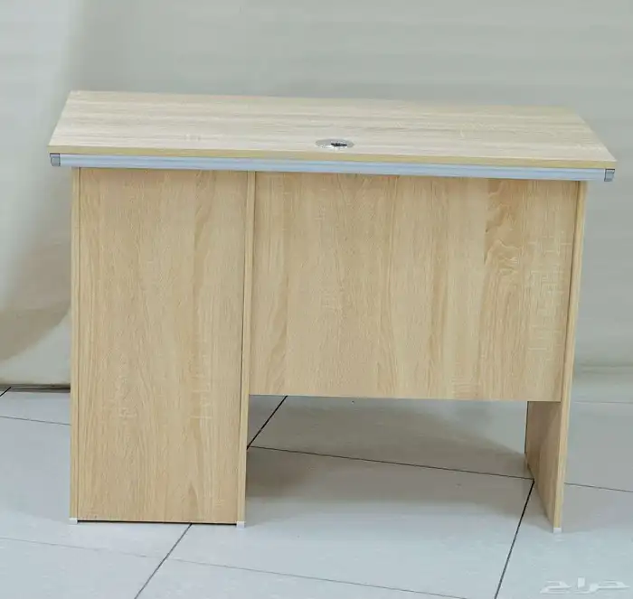 مكاتب طاولات كراسي 8