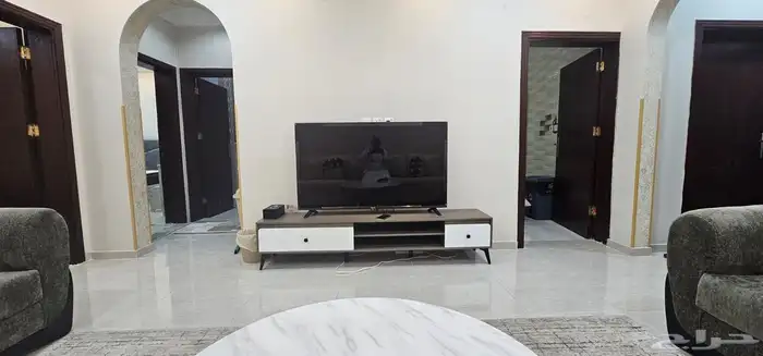 شقة مؤثثة للايجار فاخرة بحي الراية 2