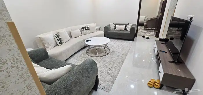 شقة مؤثثة للايجار فاخرة بحي الراية 3