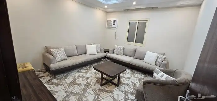 شقة مؤثثة للايجار فاخرة بحي الراية 0