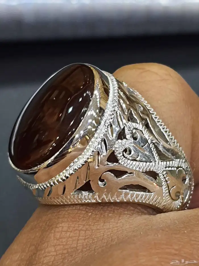 خاتم عقيق يماني كرزي مزعفر 3