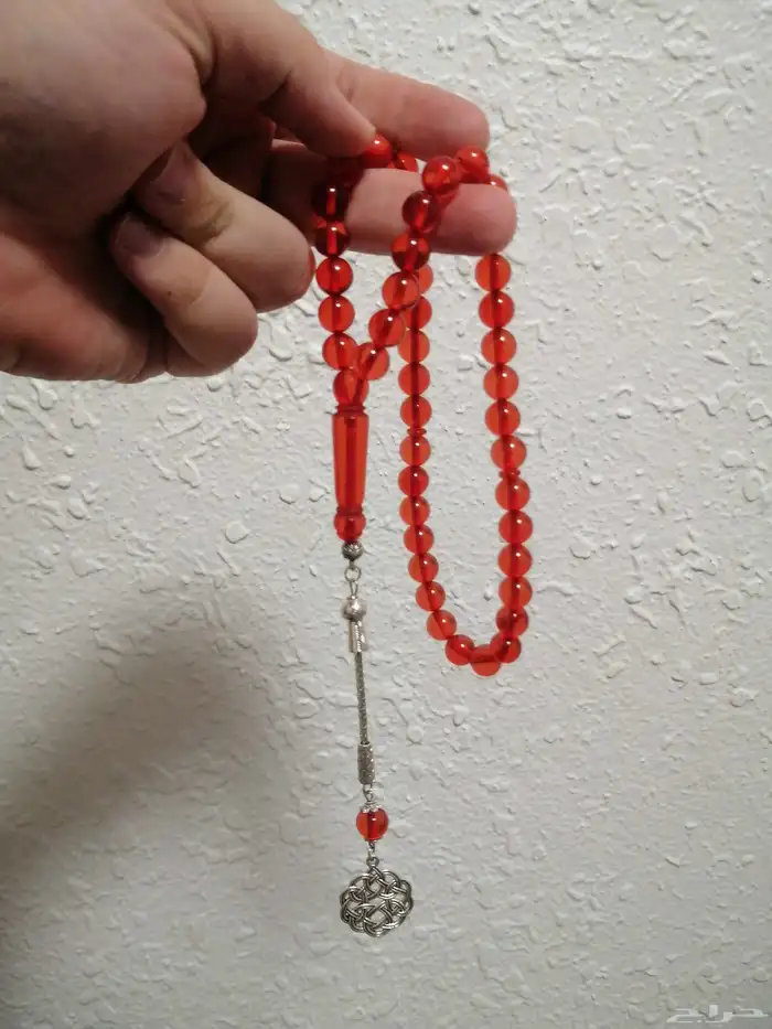 سبحة كهرمان لون دم الغزال صافيه (جديدة). 0