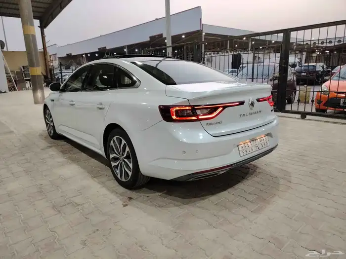 رينو تالسمان موديل 2018 مستخدم نظيف 1
