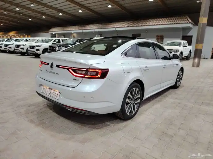 رينو تالسمان موديل 2018 مستخدم نظيف 2