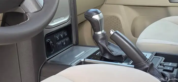 برادو 2021 نص فل V6 TXL 11