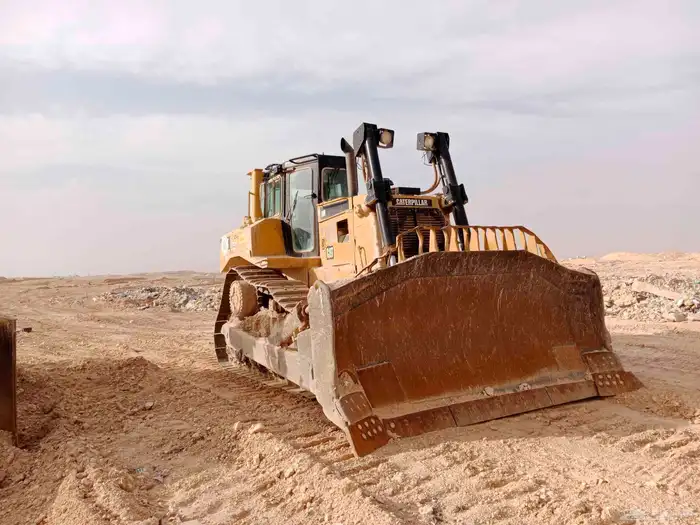 بلدوزر كترD8 للايجار 0