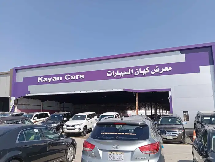 خطاط لوحات دعايه واعلان واجهات كلادينج 6