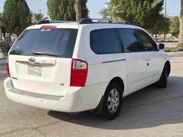 للبيع كرنفال EX 2008 نظيفة 2