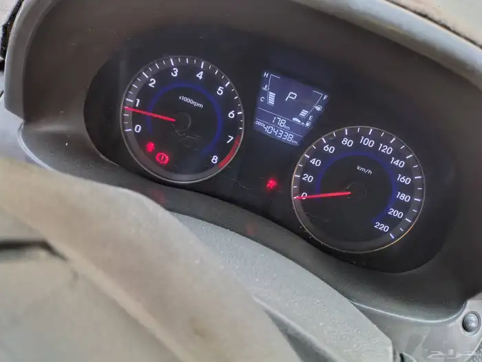 هونداي اكسنت مضلع2014 4