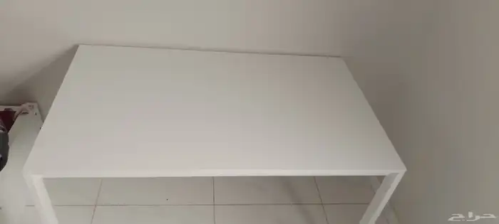 طاولة ايكيا أبيض أستخدام بسيط جدا 1