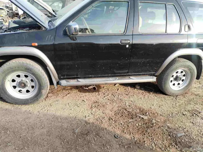 نيسان بافندر 2002 قطع غيار 5