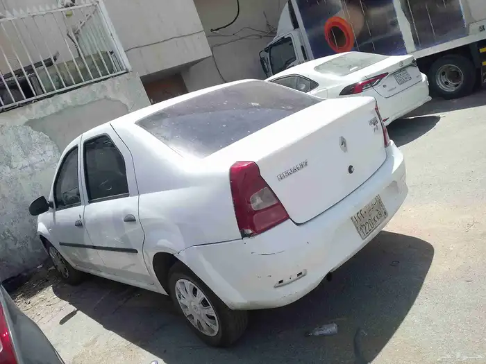 رينو لوجان 2012 3