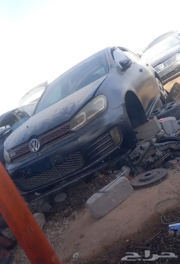 يوجد لدينا جميع انواع قطع غيار السيارات المستخدمه تشليح 6