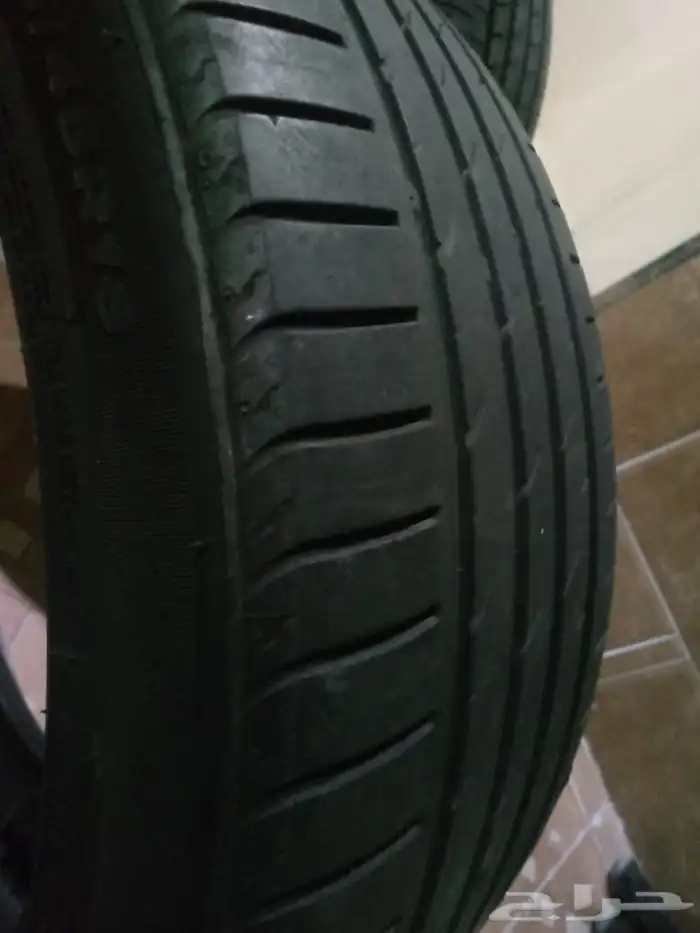 اربع كفرات مقاس 235 45 18 نظيفة جدا للبيع 17