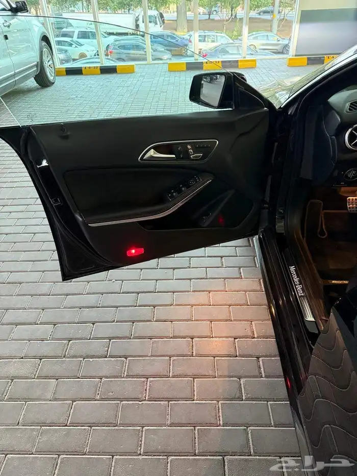 مرسيدس CLA220 نضيف 1