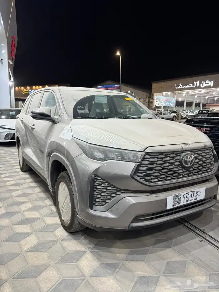 تويوتا انوفا GL بنزين 2025 1