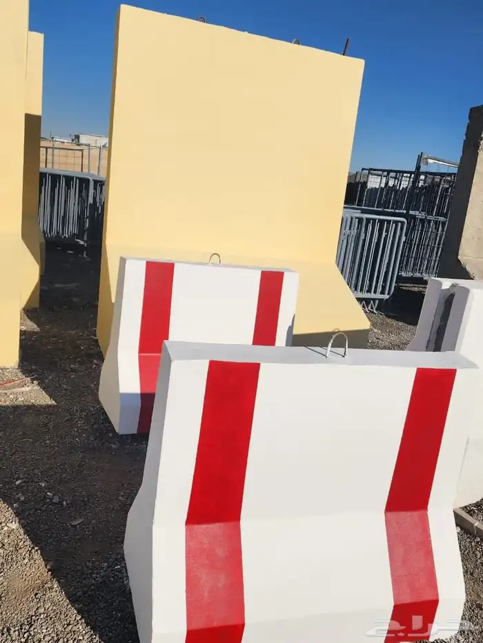 حواجز خرسانية وزينة حدائق 9