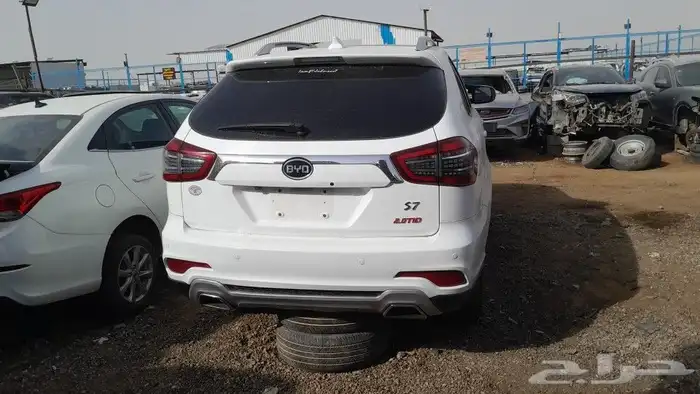 متوفر جميع قطع غيار سيارات BYD موديل 2016 تشليح فقط وملحقاته 1