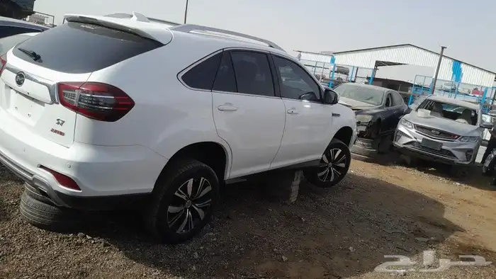 متوفر جميع قطع غيار سيارات BYD موديل 2016 تشليح فقط وملحقاته 2