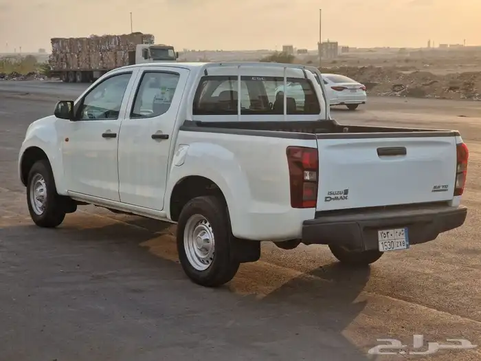 اسوزو ديمكس 2022 دفع خلفي 4