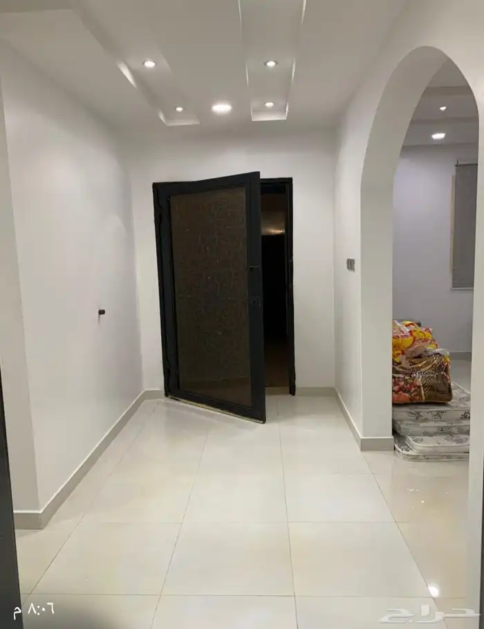 بوابة اكتروني وحوش خاص شقة فاخرة في المنسك للايجار 3